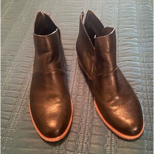 Kork-Ease black booties